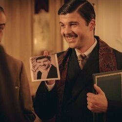 Jordi Coll en el 1x08 de 'La Favorita 1922'