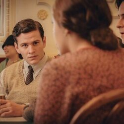 Pablo Álvarez en la temporada 1 y el capítulo 08 de 'La Favorita 1922'