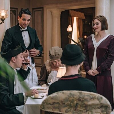 Andrea Duro en 2x01 'Entre rejas' de 'La Favorita 1922'