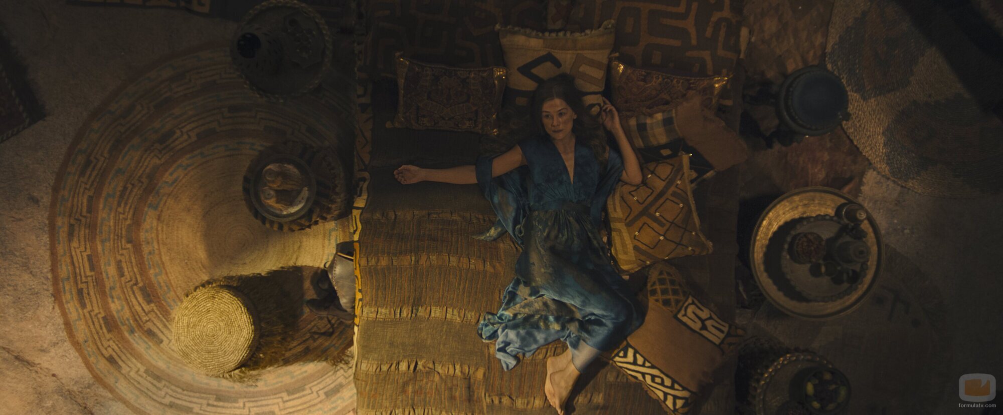 Rosamund Pike en 'La Sombra en la noche' de 'The Wheel of Time'