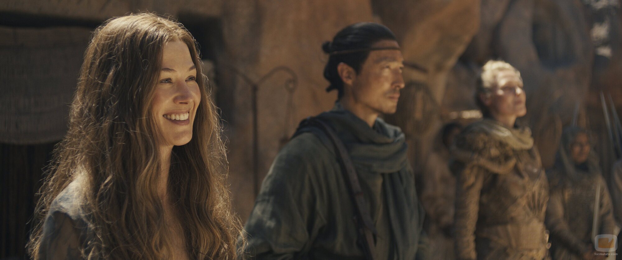 Rosamund Pike en el 3x05 de 'The Wheel of Time'