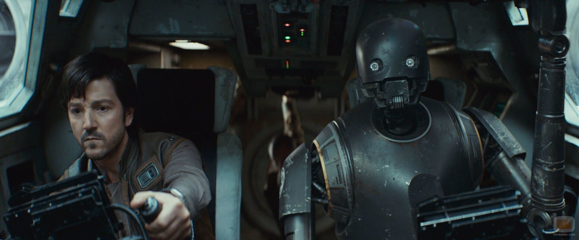 Diego Luna en '¿Quién más lo sabe?' de 'Andor'