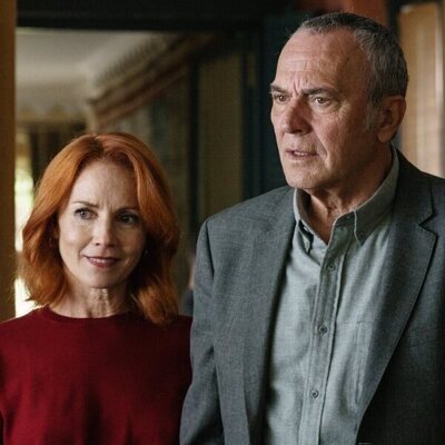 José Coronado y Mireia Portas en la temporada 1 y el capítulo 01 de 'Legado'