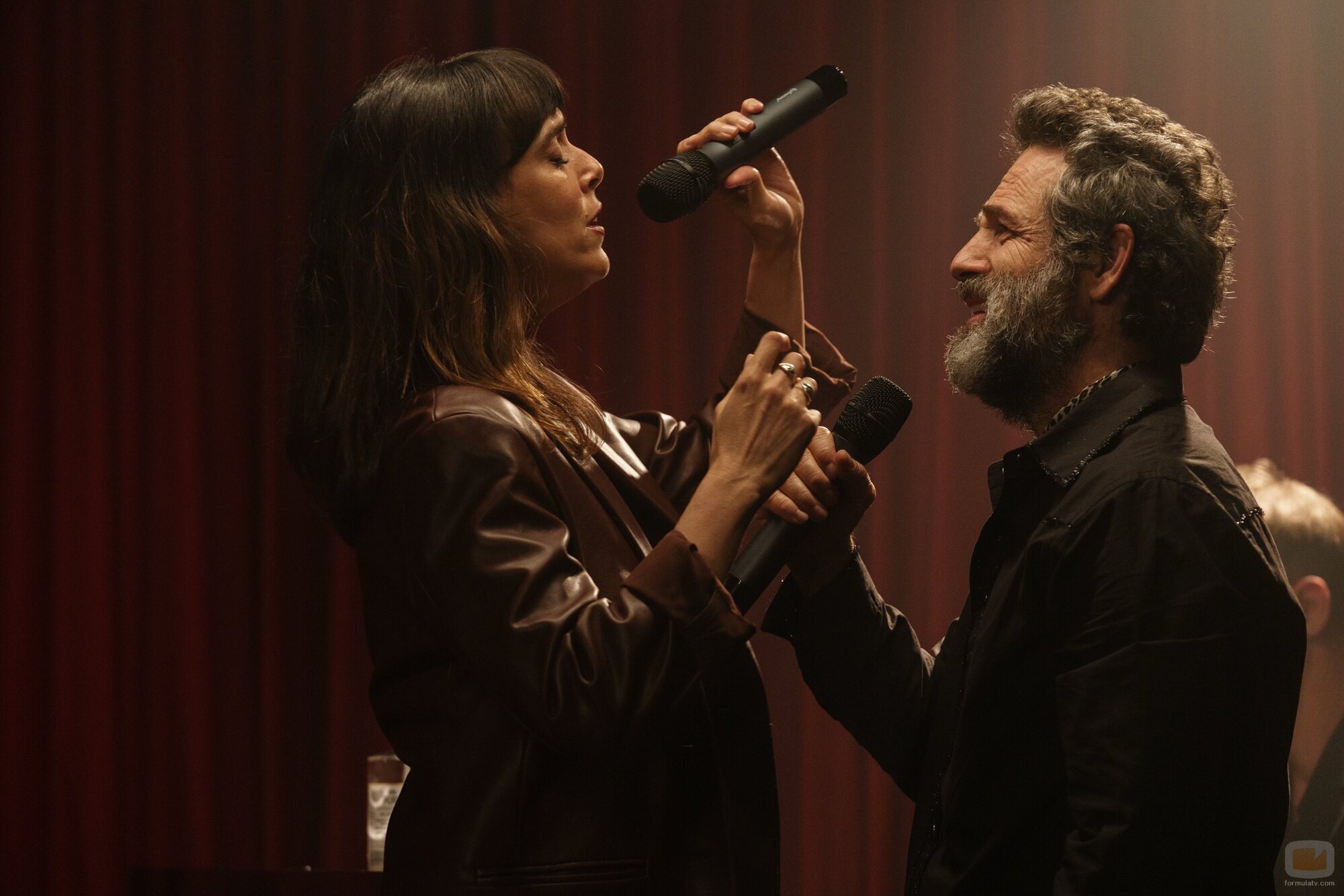 Gustavo Salmerón y Belén Cuesta en el 1x06 de 'Legado'