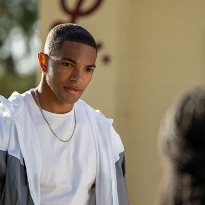 Xavier Mills en 1x02 titulado 'Ghosting' de 'Por siempre'