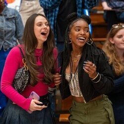 Still de Lovie Simone en Capítulo 3 titulado 'Cuarto tiempo' de 'Por siempre'