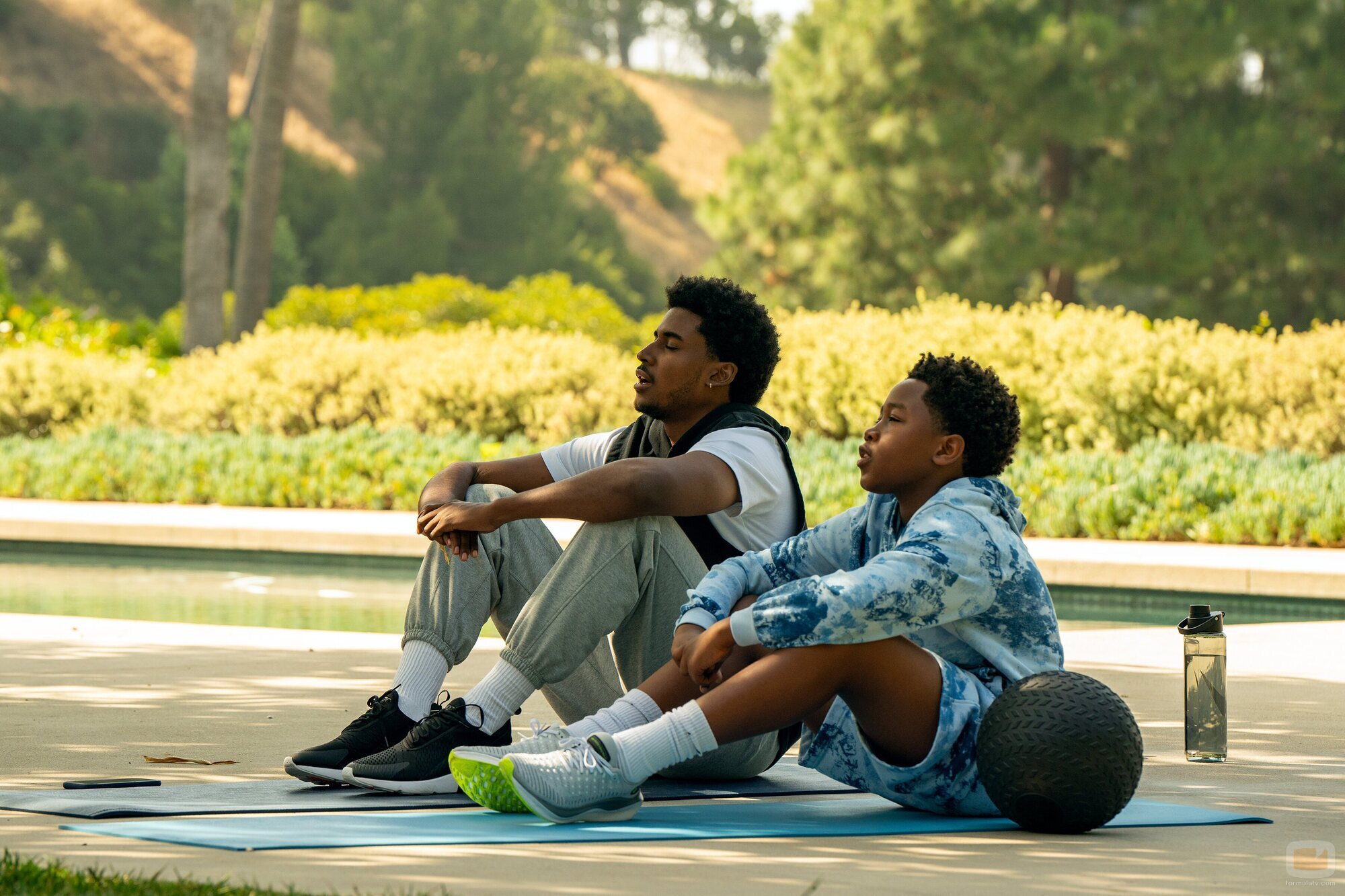 Imagen de Michael Cooper Jr. en 'Otra vez' de 'Forever'