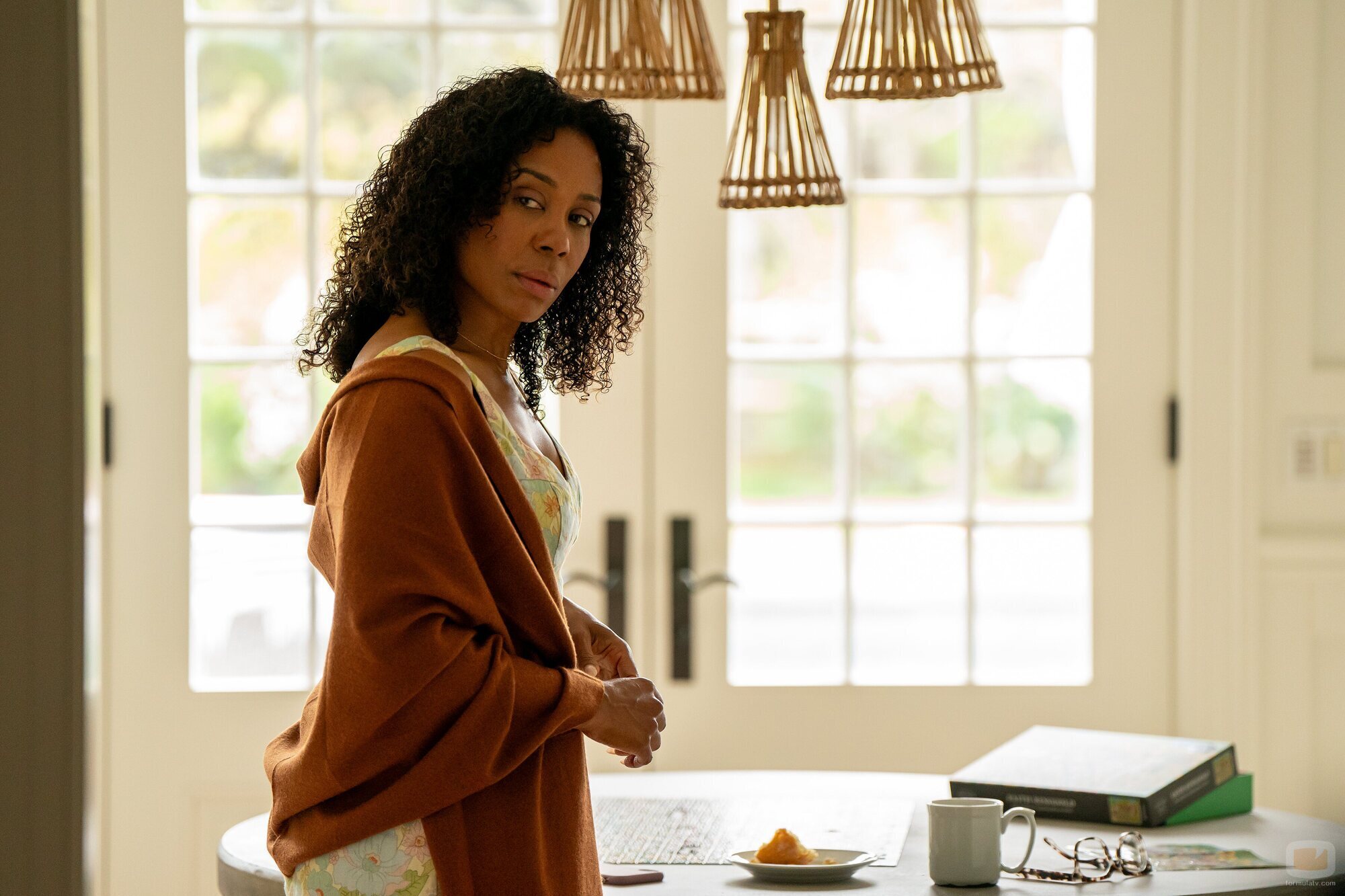 Karen Pittman en Capítulo 5 titulado 'Vineyard' de 'Por siempre'