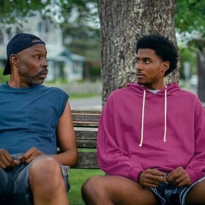 Michael Cooper Jr. y Wood Harris en 1x05 'Vineyard' de 'Por siempre'