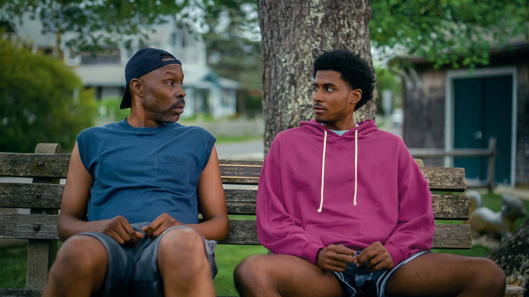 Michael Cooper Jr. y Wood Harris en 1x05 'Vineyard' de 'Por siempre'