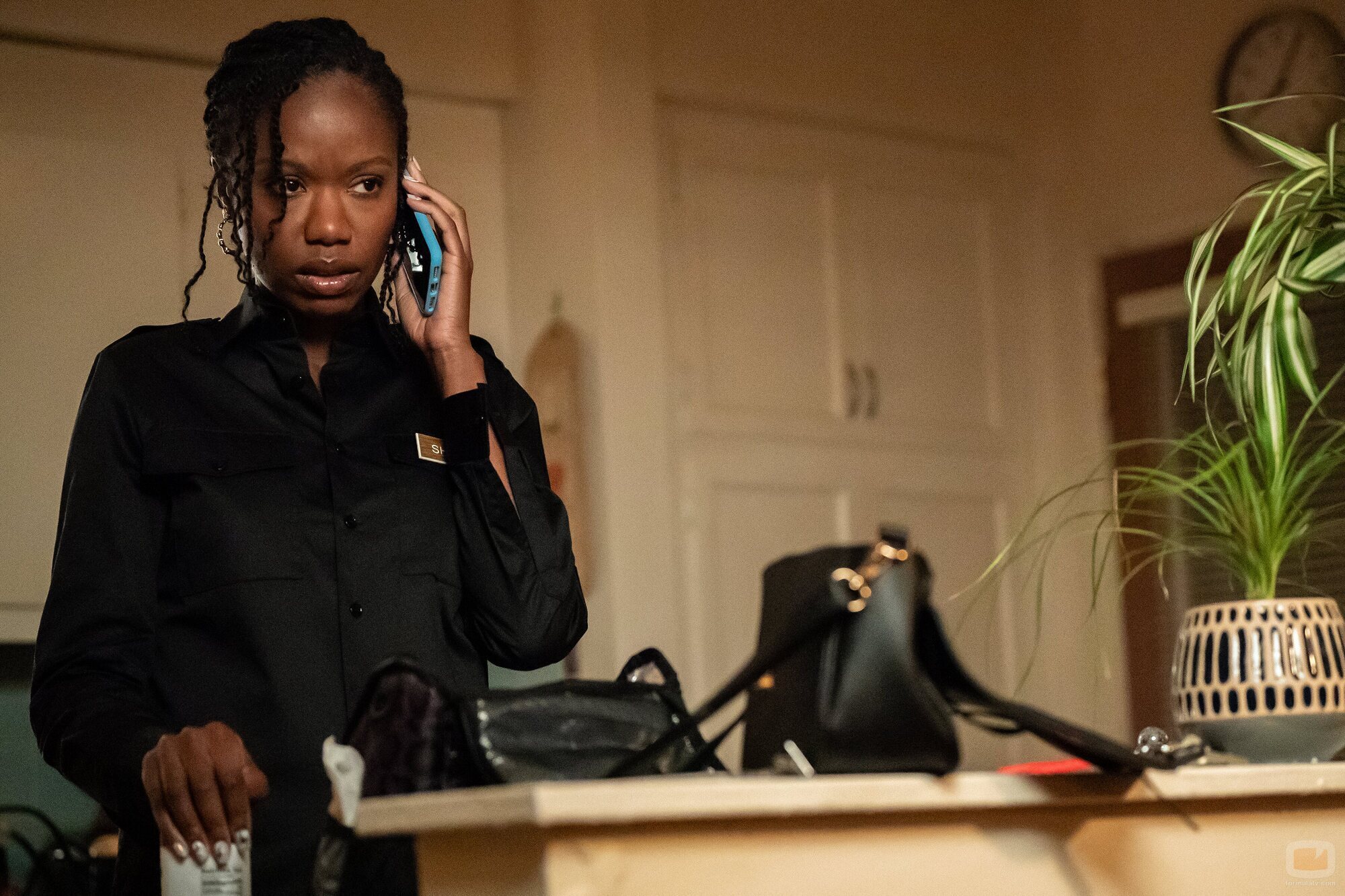 Xosha Roquemore en la temporada 1 y el capítulo 06 de 'Por siempre'