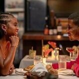 Lovie Simone y Michael Cooper Jr. en el 1x07 de 'Forever'