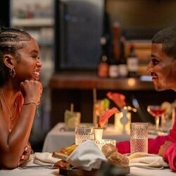 Lovie Simone y Michael Cooper Jr. en el 1x07 de 'Forever'