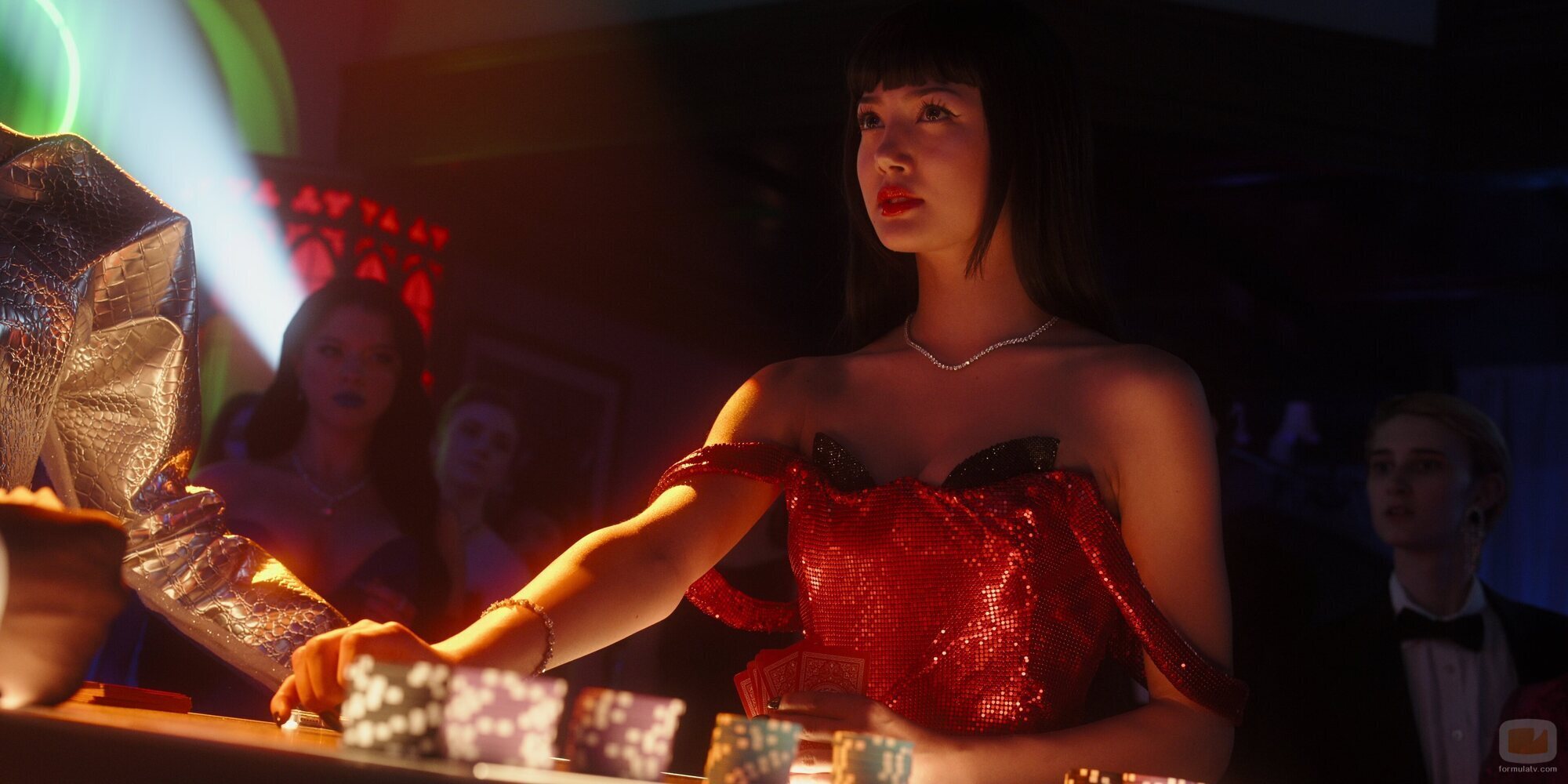 Miku Martineau en la temporada 1 y el capítulo 06 de 'Apuesta'