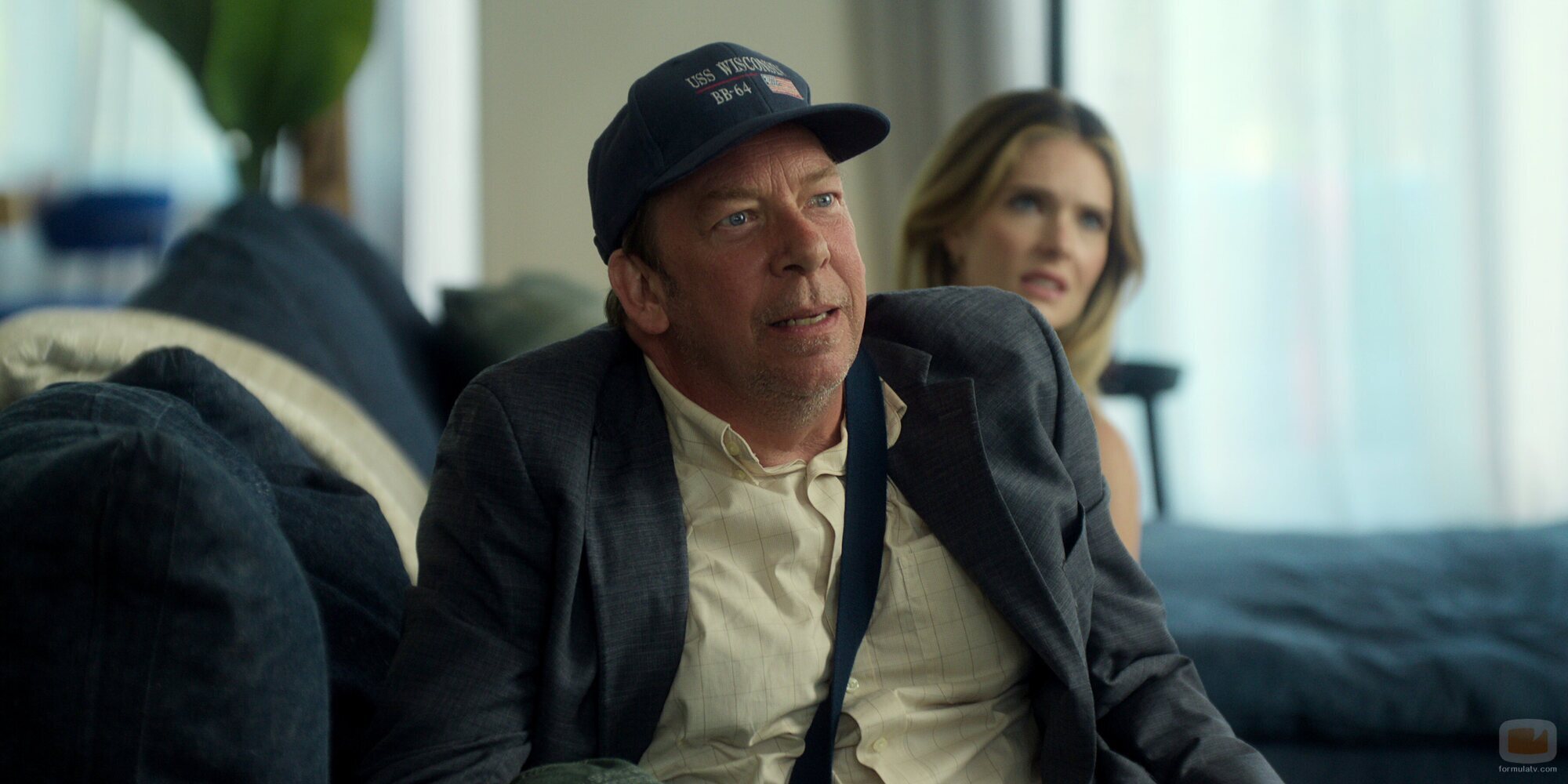 Bill Camp y Meghann Fahy en el 1x04 de 'Sirens'