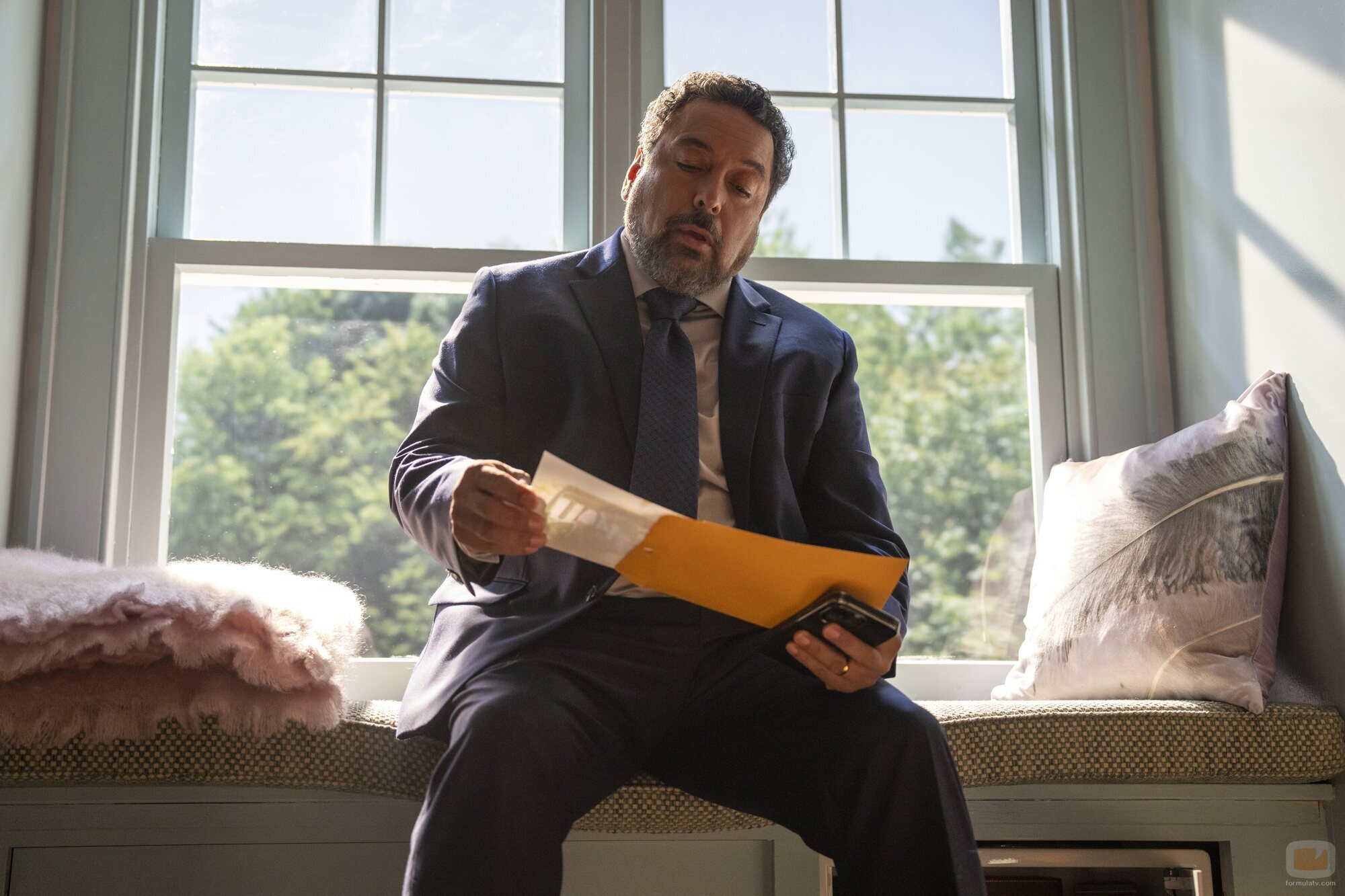 Felix Solis en 1x05 'Canto de sirenas' de 'Sirenas'