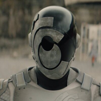 Alexander Skarsgard en la temporada 1 y el capítulo 03 de 'Matabot'