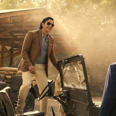 Gabriel Luna y Arnold Schwarzenegger en 'De tal padre tal hija' de 'Fubar'