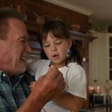 Arnold Schwarzenegger en 1x01 'De tal padre tal hija' de 'Fubar'