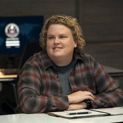 Fortune Feimster en el 1x03 de 'FUBAR'