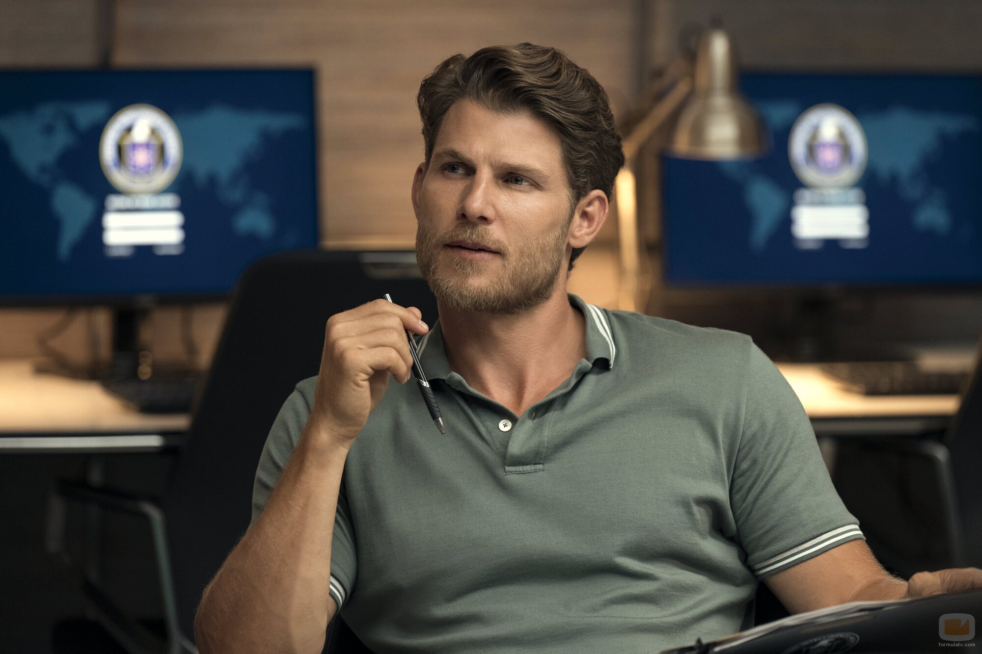 Travis Van Winkle en 1x03 titulado 'El señuelo' de 'Fubar'