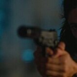 Monica Barbaro en 1x07 titulado 'Oro líquido' de 'Fubar'