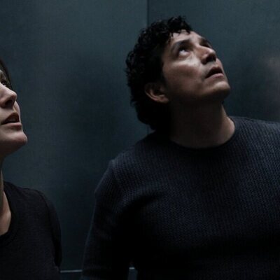 Gabriel Luna y Monica Barbaro en 'Punto y se acabó' de 'FUBAR'