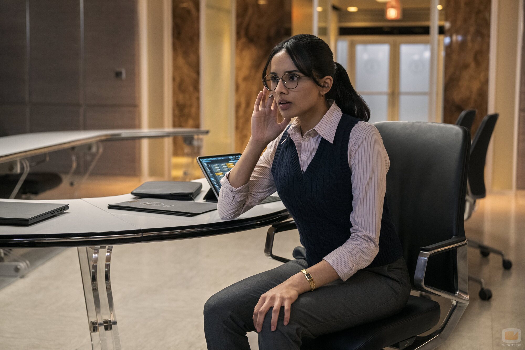 Aparna Brielle en 1x08 'Punto y se acabó' de 'Fubar'