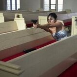 Monica Barbaro en 1x08 titulado 'Punto y se acabó' de 'Fubar'