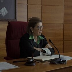 María Pujalte en Capítulo 10 titulado 'Capítulo 10' de 'Perdiendo el juicio'