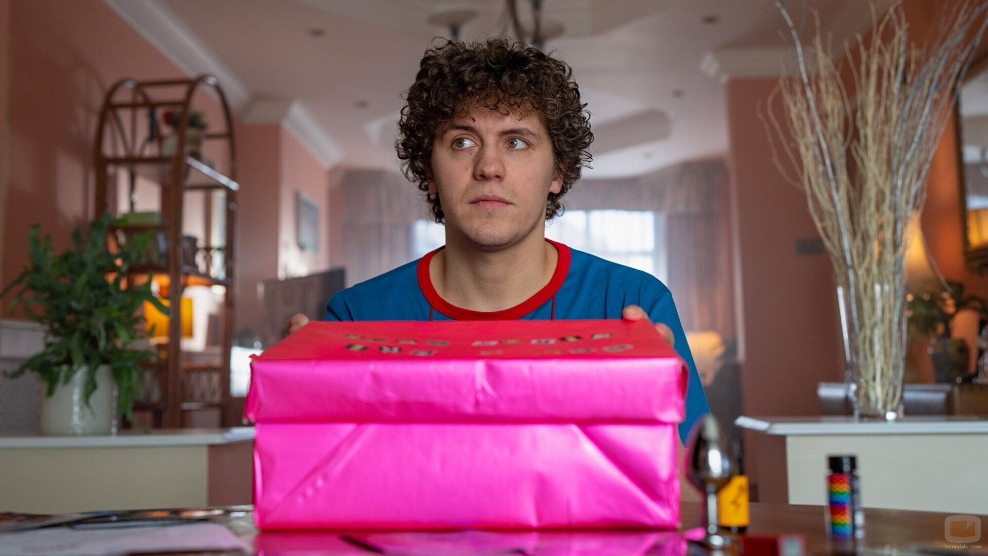 Dylan Llewellyn en 2x01 titulado 'Los chicos están de vuelta en la ciudad' de 'Big Boys'