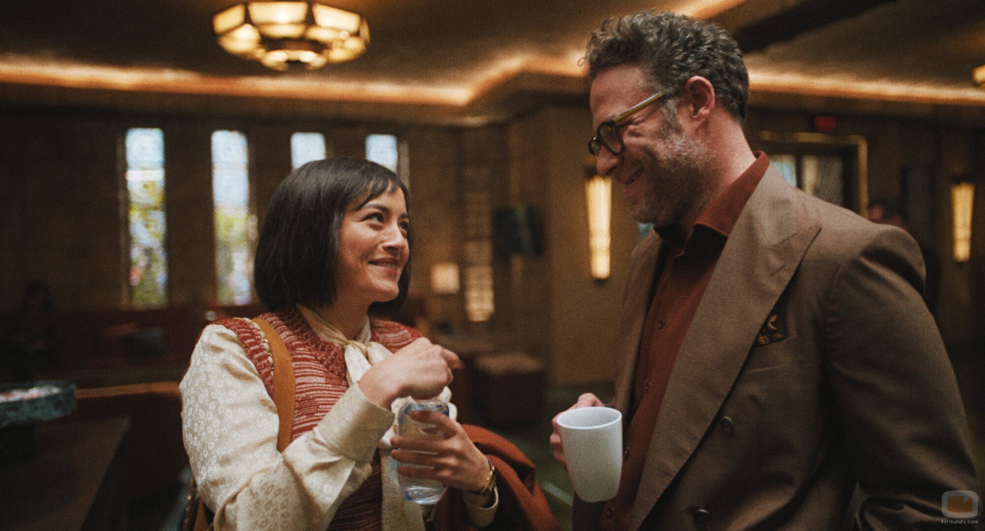 Seth Rogen y Chase Sui Wonders en la temporada 1 y el capítulo 05 de 'The Studio'