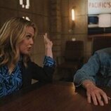 Jessica St. Clair en 'La oncóloga pediatra' de 'The Studio'