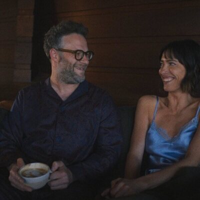 Seth Rogen y Rebecca Hall en 'La oncóloga pediatra' de 'The Studio'