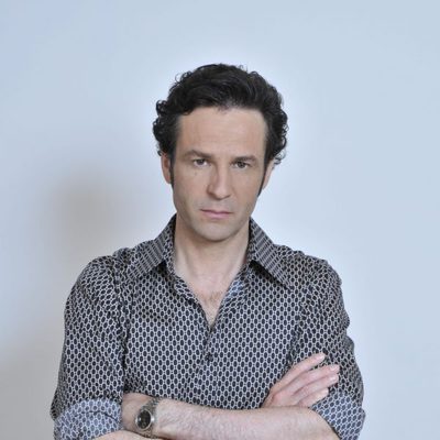 Gustavo Salmerón es Felipe