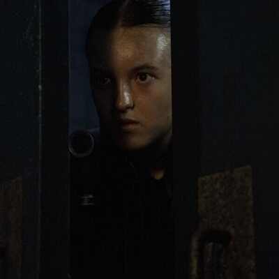 Bella Ramsey en la temporada 2 y el capítulo 07 de 'The Last of Us'