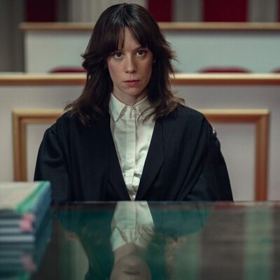 Chloe Pirrie en Capítulo 1 titulado 'Episodio 1' de 'Dept. Q'