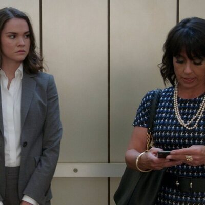 Maia Mitchell y Constance Zimmer en el 3x03 de 'Good Trouble'
