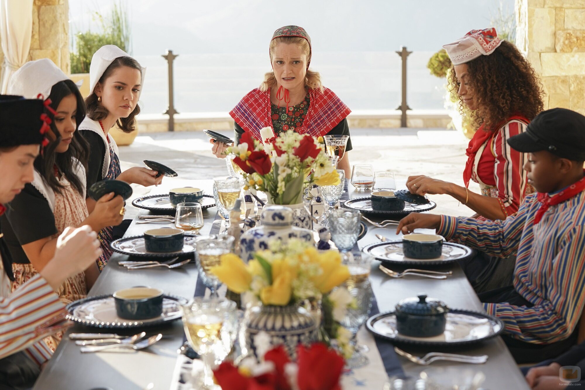 Maia Mitchell y Teri Polo en 3x04 titulado 'Klompendansen' de 'Good Trouble'