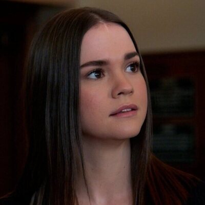 Maia Mitchell en 3x10 'Está de vuelta' de 'Good Trouble'