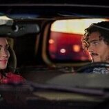 Tommy Martinez y Priscilla Quintana en 'Derribado' de 'Good Trouble'