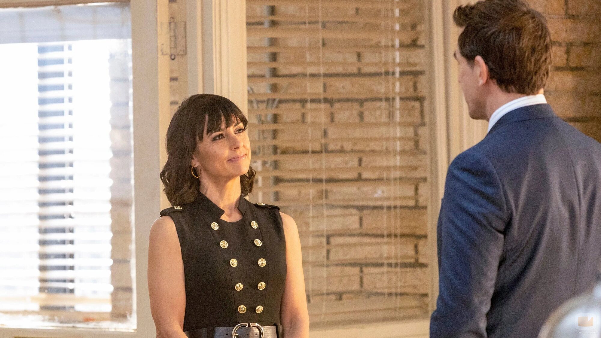 Constance Zimmer en Capítulo 13 titulado 'Surge un metamor' de 'Good Trouble'