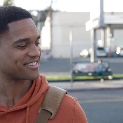Marcus Emanuel Mitchell en 3x13 titulado 'Surge un metamor' de 'Good Trouble'