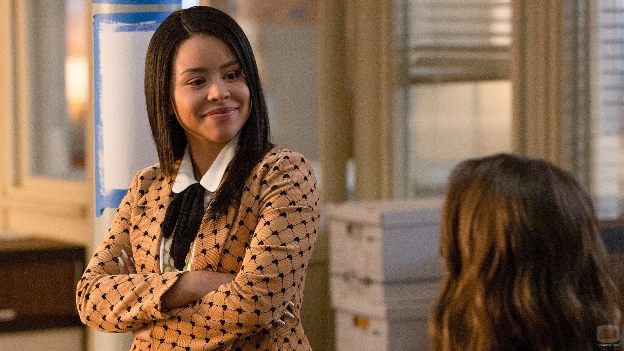Cierra Ramirez en 3x13 titulado 'Surge un metamor' de 'Good Trouble'