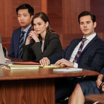 Capítulo 16 titulado 'Declaraciones iniciales' de 'Good Trouble'
