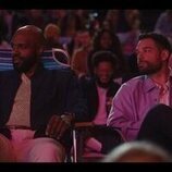 Johnny Sibilly y Carl Clemons-Hopkins en 'Paraíso' de 'Hacks'