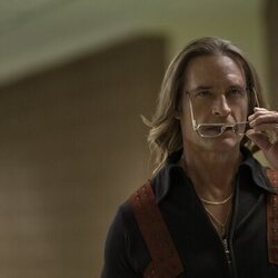 Josh Holloway en la temporada 1 y el capítulo 03 de 'Duster'