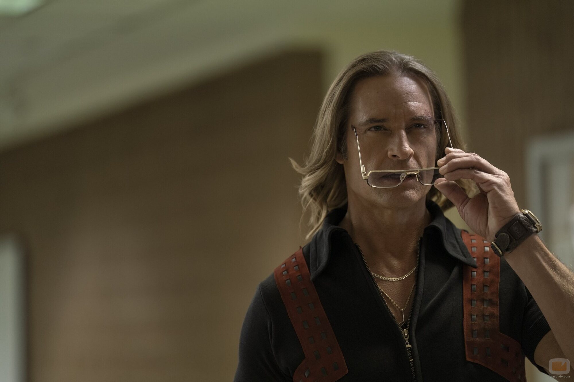 Josh Holloway en la temporada 1 y el capítulo 03 de 'Duster'