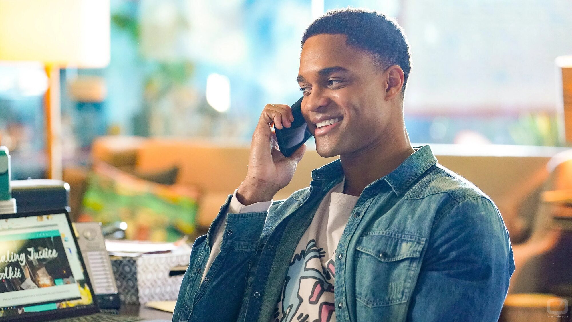 Marcus Emanuel Mitchell en el 4x09 de 'Good Trouble'