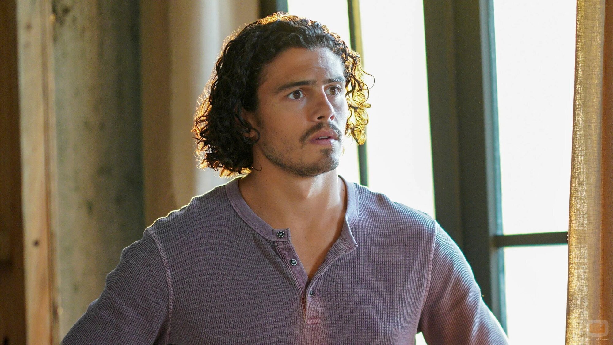 Tommy Martinez en 4x18 'Esta no es mi casa hermosa' de 'Good Trouble'